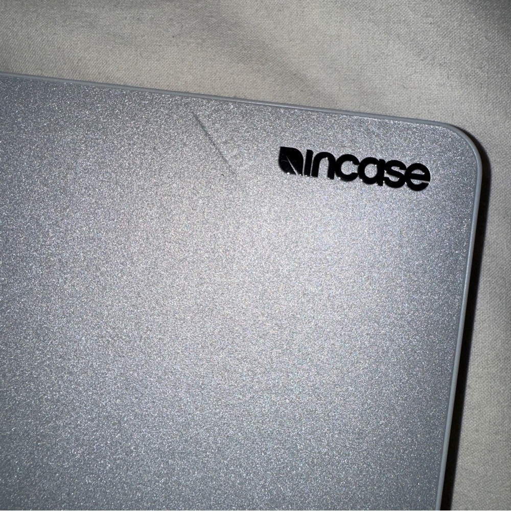 Incase Snap Jacket MacBook Pro 13" Silver - Picture 6 of 6